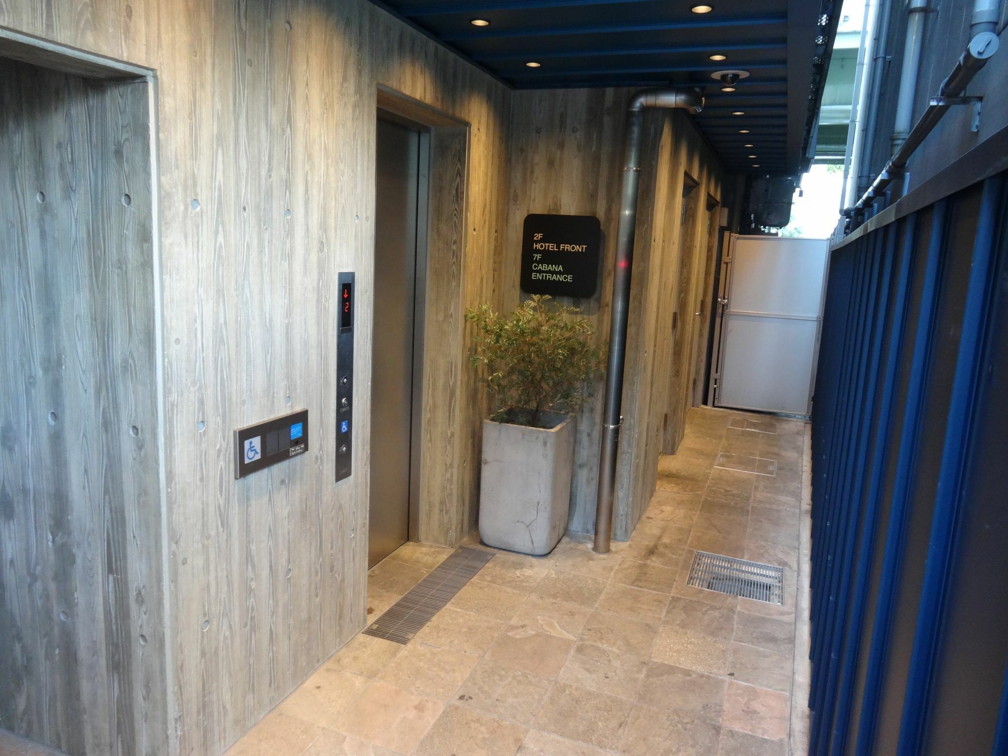 The Wall Hotel Osaka Luaran gambar